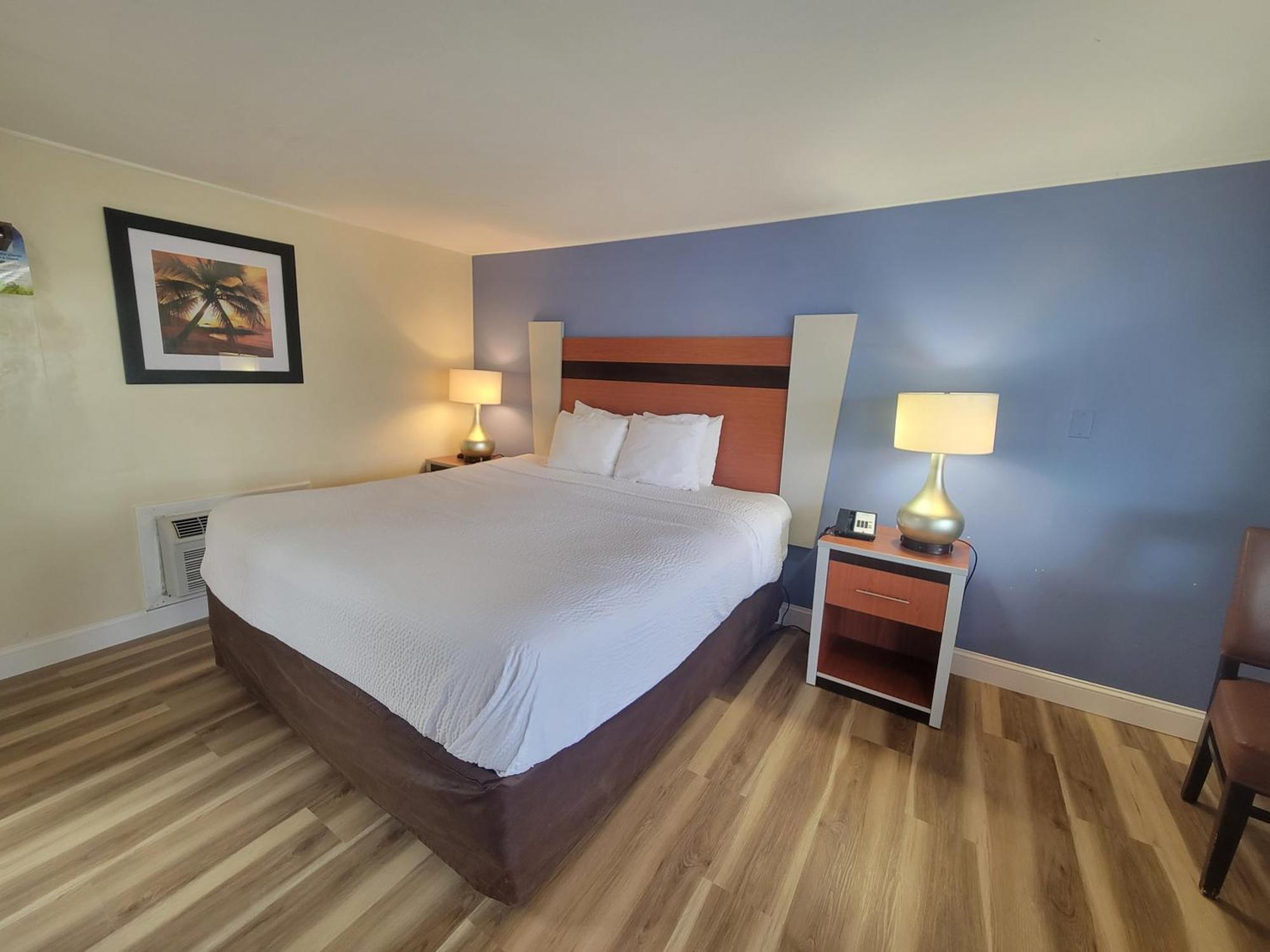 Days Inn By Wyndham - Cape Cod Уэст-Ярмут Экстерьер фото
