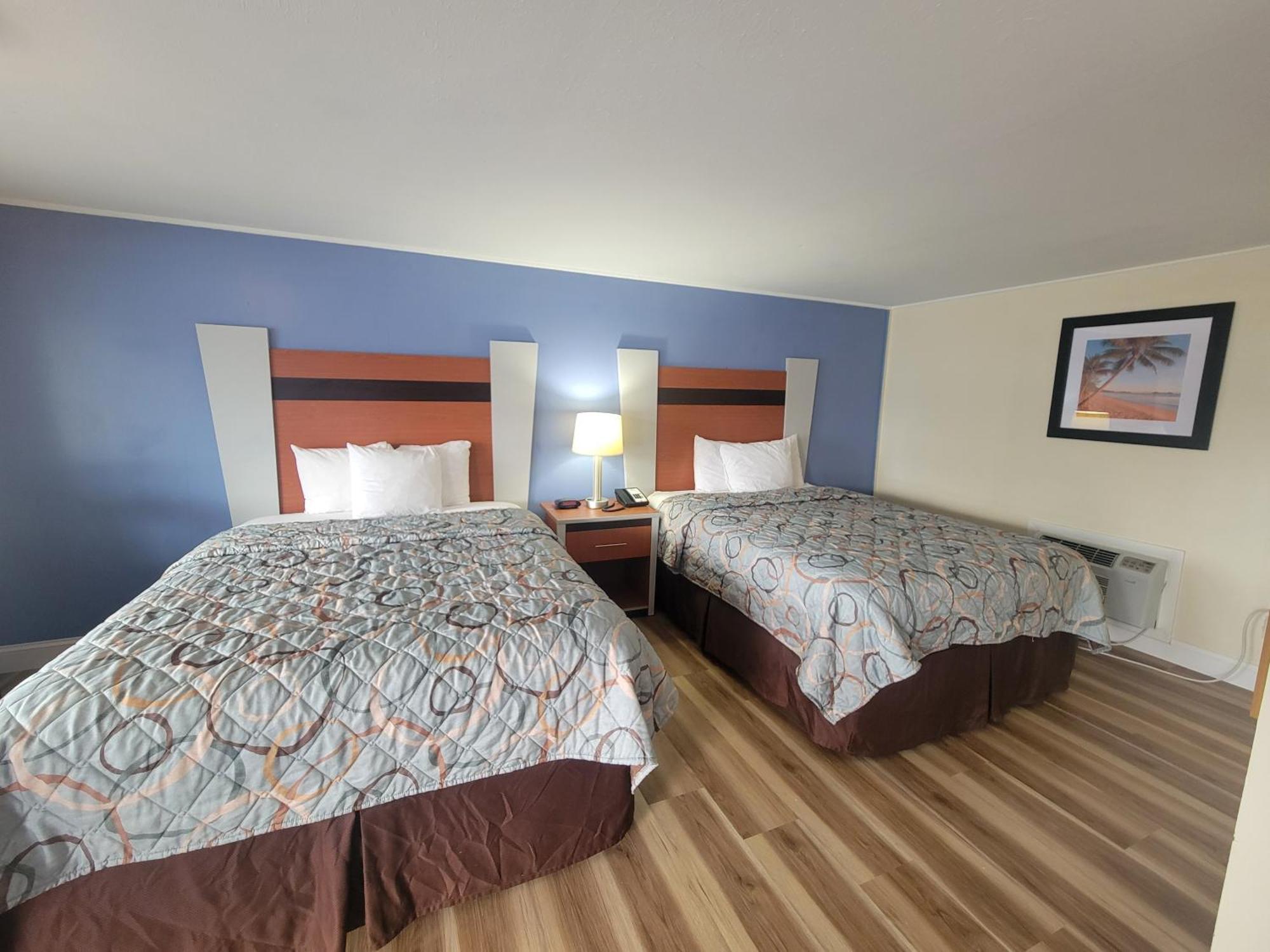 Days Inn By Wyndham - Cape Cod Уэст-Ярмут Экстерьер фото